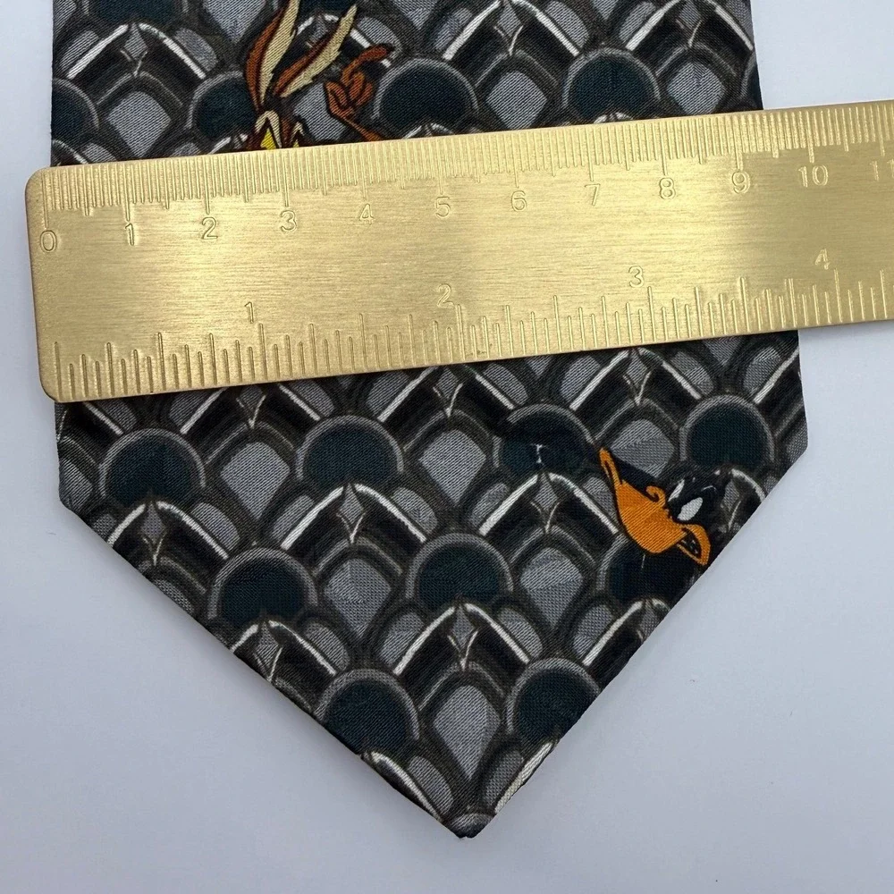 Looney Tunes Mania Tie OS Vintage 90s Bugs Bunny Daffy Duck Grey Geometric Retro